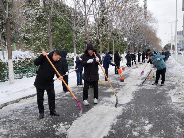 2026除雪  浴&ldquo;雪&rdquo;奮戰(zhàn)，守護平安.jpg